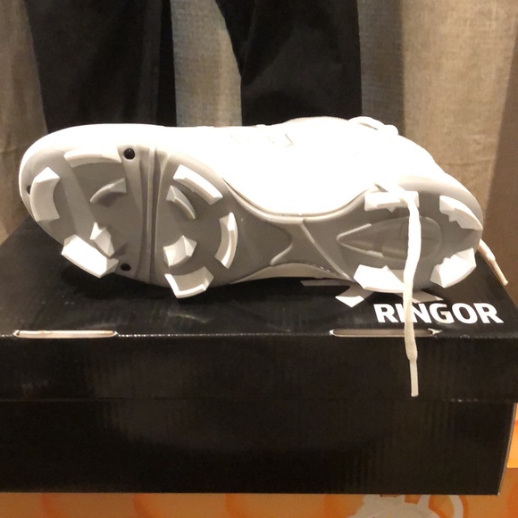 Ringor Flight Elite girls softball cleats - new in box - Picture 3 of 5